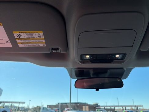 Used 2025 Ford F250 XLT image 18