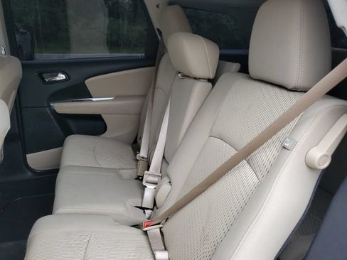 Used 2017 Dodge Journey SE w/ Comfort/Convenience Group AWD/4WD image 23