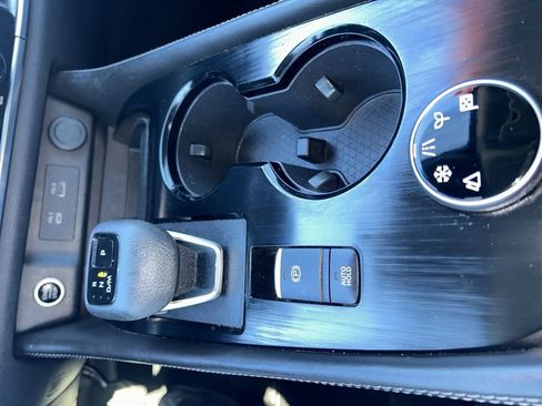 Certified 2023 Nissan Rogue SL w/ SL Premium Package image 18