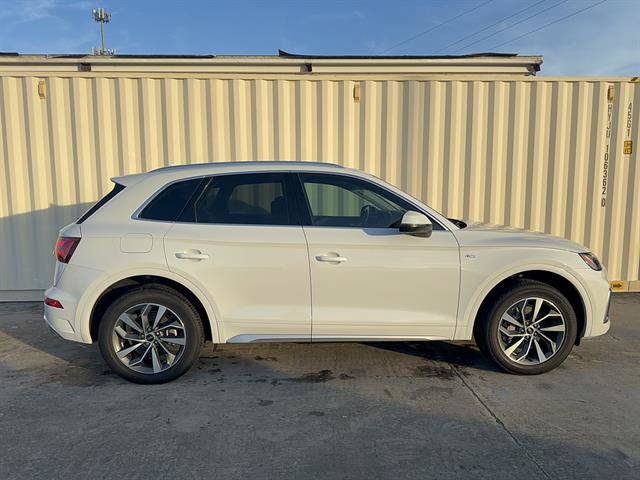Used 2023 Audi Q5 2.0T Premium Plus AWD/4WD image 2