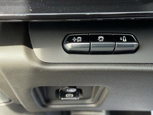 New 2026 Chevrolet Corvette E-Ray w/ Stealth Interior Trim Package image 25