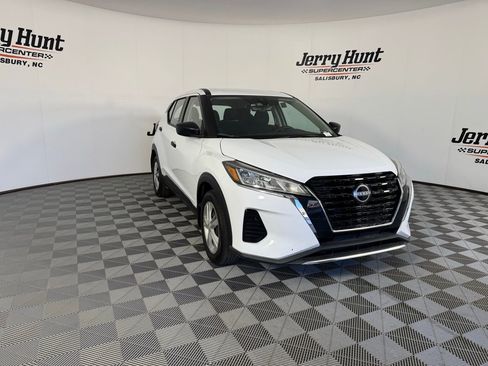 Used 2024 Nissan Kicks S w/ Interior Electronics Package image 7