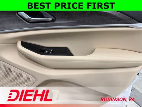 New 2025 Jeep Grand Cherokee Limited w/ Black Appearance Package image 16