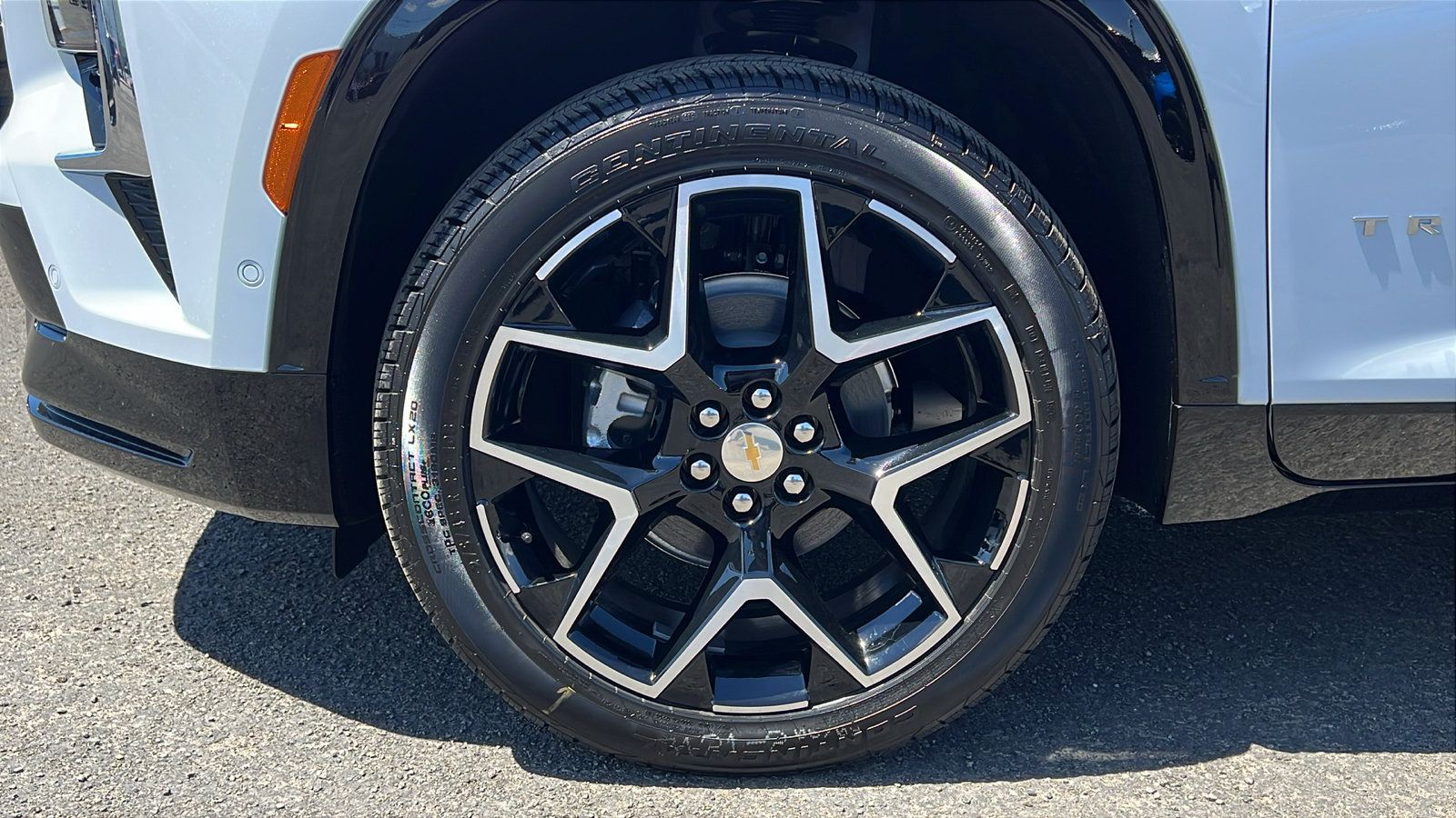 New 2026 Chevrolet Traverse High Country w/ LPO, Floor Liner Package AWD/4WD image 10