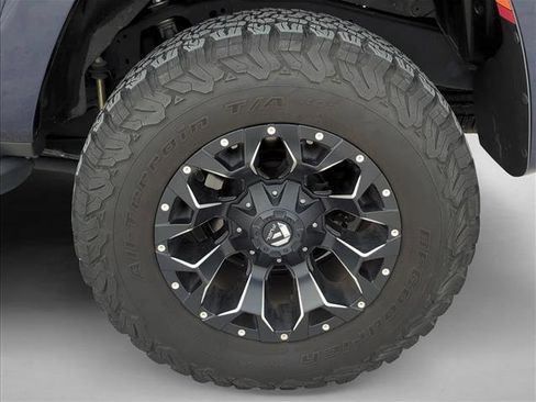 Used 2018 Toyota 4Runner TRD Off-Road image 6