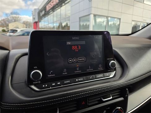 Used 2021 Nissan Rogue S image 22