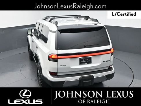 Used 2025 Lexus GX 550 image 27