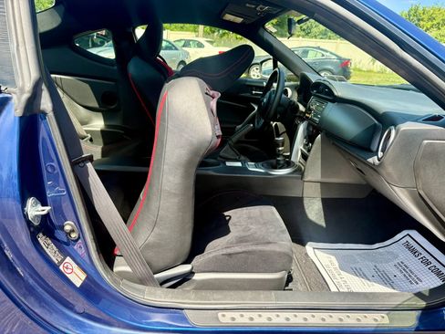 Used 2013 Scion FR-S RWD image 19