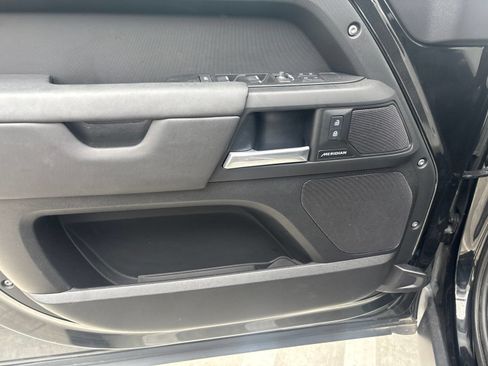 Certified 2025 Land Rover Defender 110 S AWD/4WD image 15