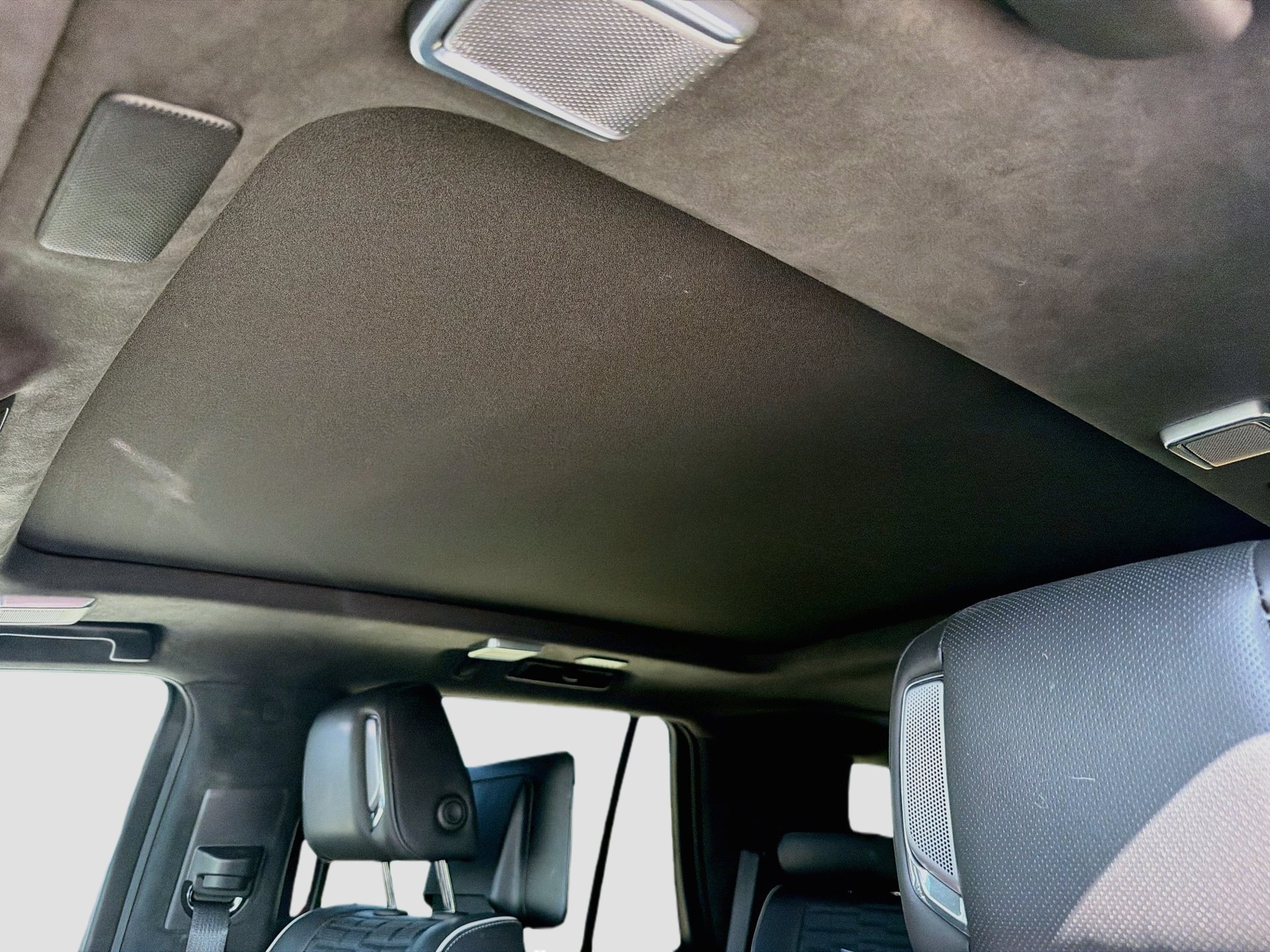 Used 2023 Cadillac Escalade Sport Platinum w/ Heavy-Duty Trailer Package AWD/4WD image 25
