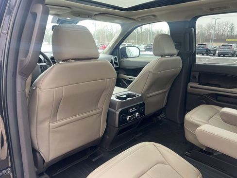 Used 2021 Ford Expedition Limited image 25