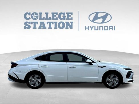 Used 2026 Hyundai Sonata SE FWD image 11