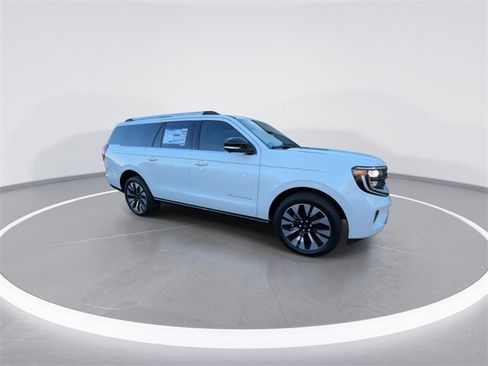 New 2025 Ford Expedition Max Platinum w/ Driver's Package image 2