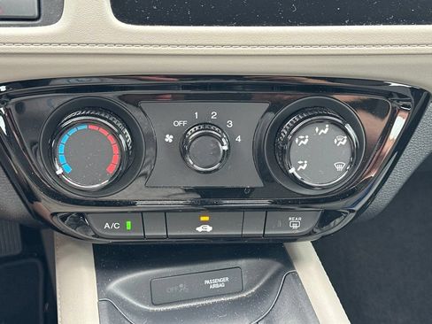 Used 2021 Honda HR-V LX image 23