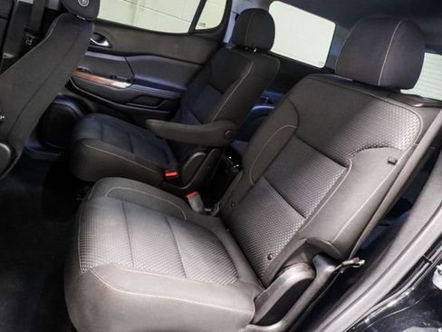 Used 2021 GMC Acadia SLE w/ Driver Convenience Package FWD image 8