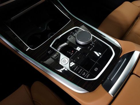 Used 2026 BMW X5 xDrive40i w/ Premium Package image 29