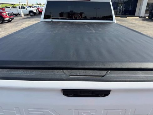 Used 2024 Chevrolet Silverado 2500 LT AWD/4WD image 22
