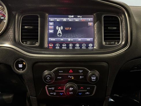 Used 2018 Dodge Charger R/T image 14