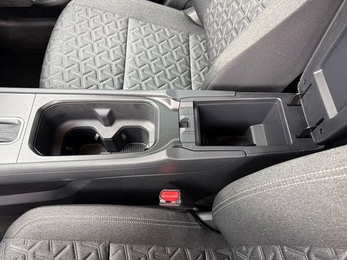 Used 2025 Nissan Kicks SV w/ Charging Package image 25