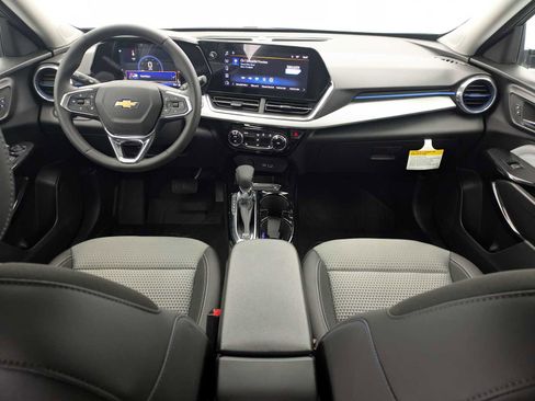 New 2026 Chevrolet Trax LT w/ Driver Confidence Package FWD image 16