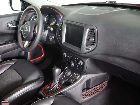 Used 2021 Jeep Compass Trailhawk AWD/4WD image 26