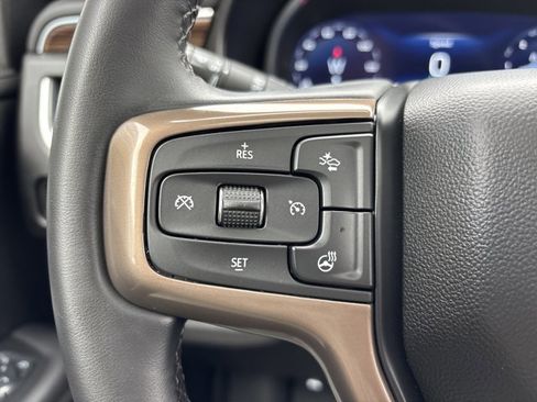 Used 2023 Chevrolet Tahoe High Country image 32