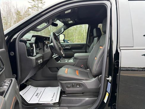 New 2026 GMC Sierra 2500 AT4 w/ Technology Package AWD/4WD image 21