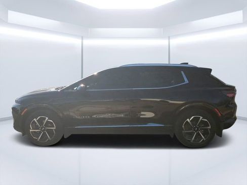 Used 2024 Chevrolet Equinox EV LT w/ LPO, Active Package image 6