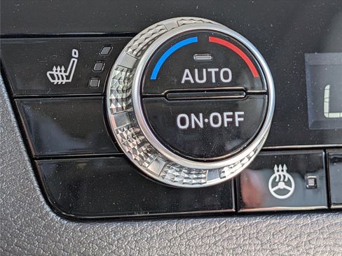 Used 2024 Mitsubishi Outlander SEL image 31