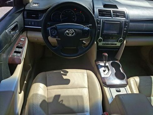 Used 2014 Toyota Camry XLE FWD image 17