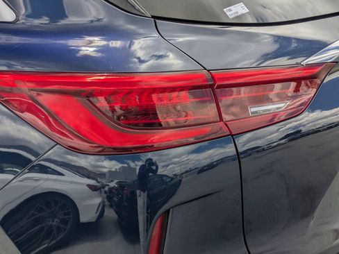 Used 2021 INFINITI QX50 Luxe FWD image 18