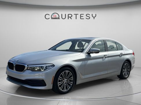 Used 2019 BMW 530i w/ Premium Package image 1