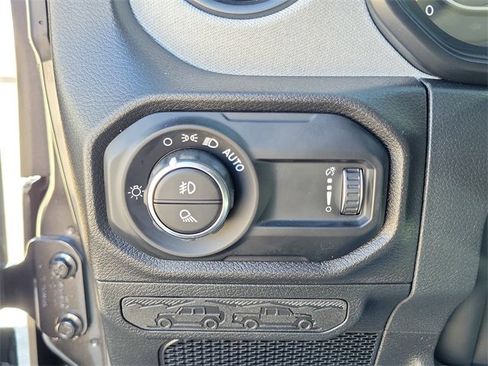 New 2026 Jeep Gladiator Sport image 17