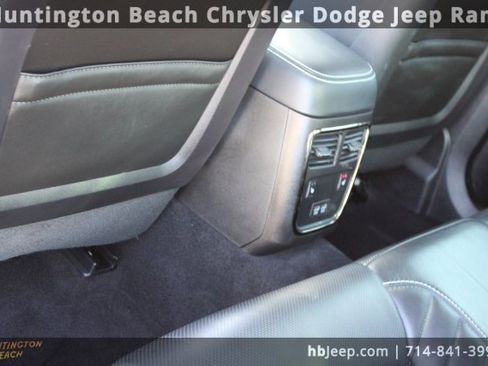 Used 2022 Dodge Charger SRT Hellcat w/ SRT Black Package image 41