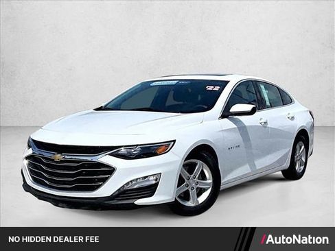 Used 2022 Chevrolet Malibu LT FWD image 1