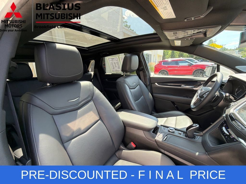 Used 2025 Cadillac XT5 Premium Luxury AWD/4WD image 55