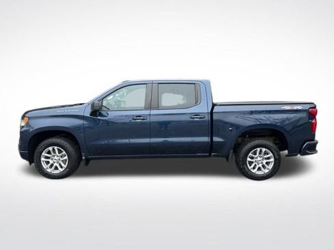 Used 2022 Chevrolet Silverado 1500 RST image 2