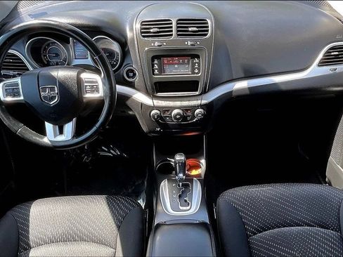Used 2018 Dodge Journey SE w/ Popular Equipment Group FWD image 7