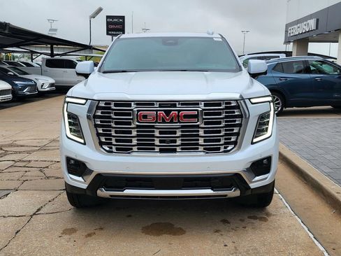 New 2026 GMC Yukon Denali w/ Denali Reserve Package AWD/4WD image 8