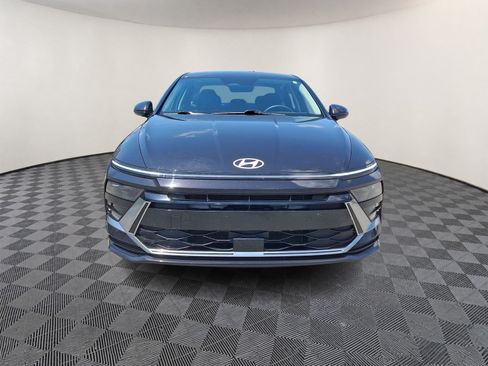 Used 2024 Hyundai Sonata SEL FWD image 2