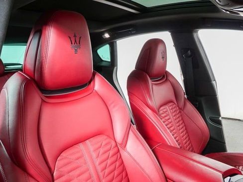 Used 2019 Maserati Levante S GranSport image 24