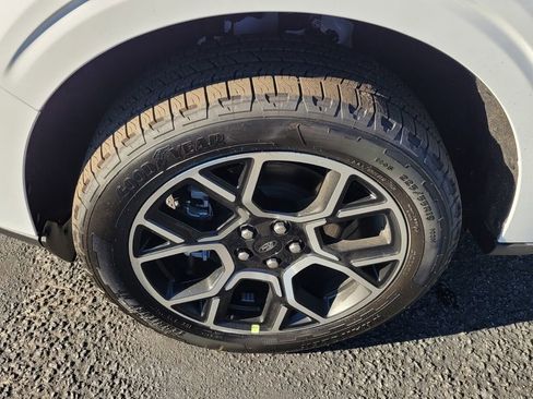 New 2026 Ford Maverick Lariat w/ 4K Tow Package image 13