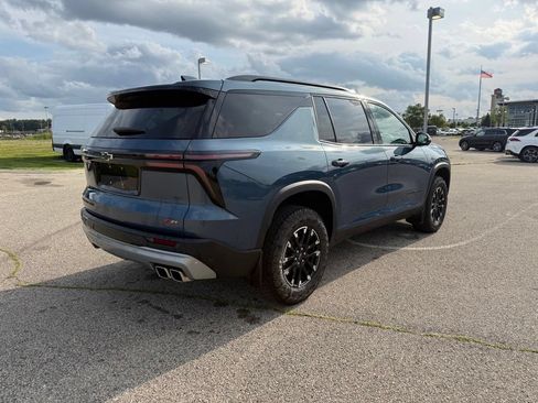 Used 2025 Chevrolet Traverse Z71 w/ Driver Confidence Package AWD/4WD image 6