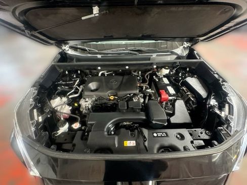 Used 2024 Toyota RAV4 LE FWD image 18