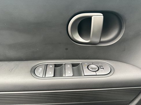 New 2026 Hyundai Ioniq 5 SEL image 11
