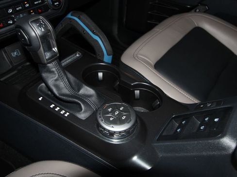 Used 2024 Ford Bronco Wildtrak image 17