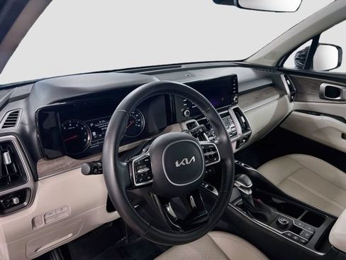 Used 2023 Kia Sorento EX FWD image 9