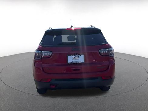 Used 2025 Jeep Compass Trailhawk AWD/4WD image 12