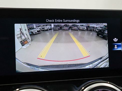Certified 2022 Mercedes-Benz GLA 250 4MATIC image 24
