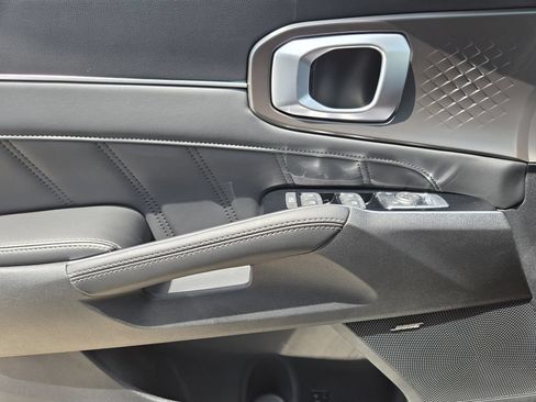 New 2026 Kia Sorento SX FWD image 18